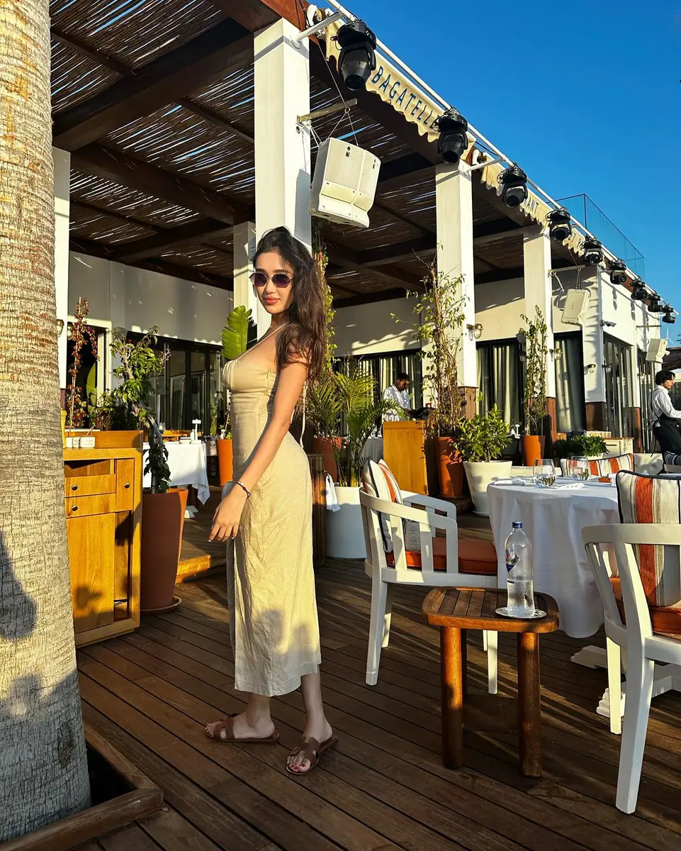 Aknur escort in Hong Kong
