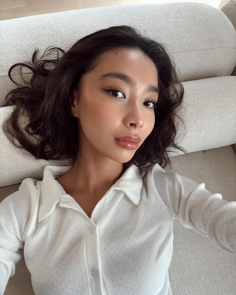 Almagul escort in Hong Kong