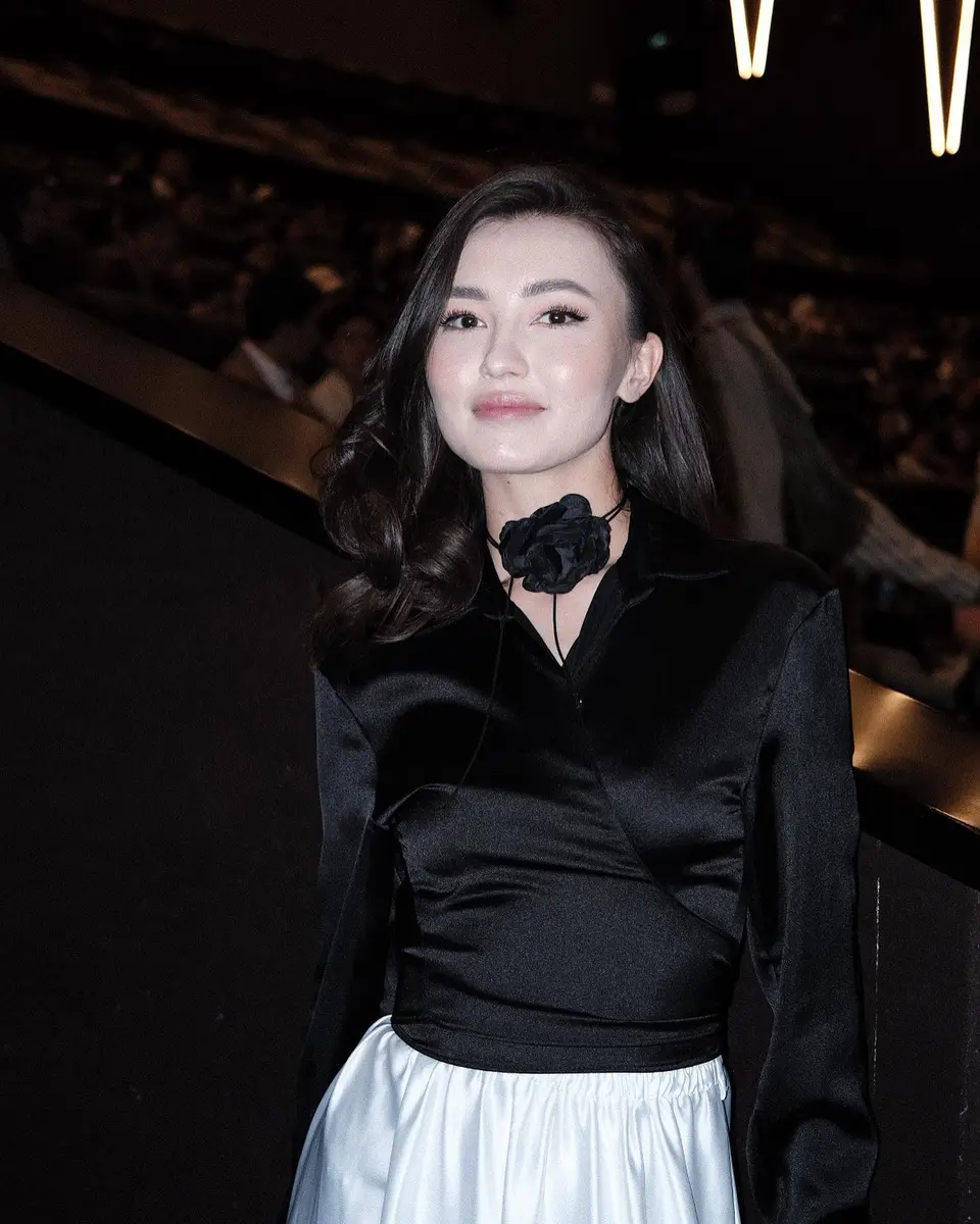 Darina escort in Hong Kong