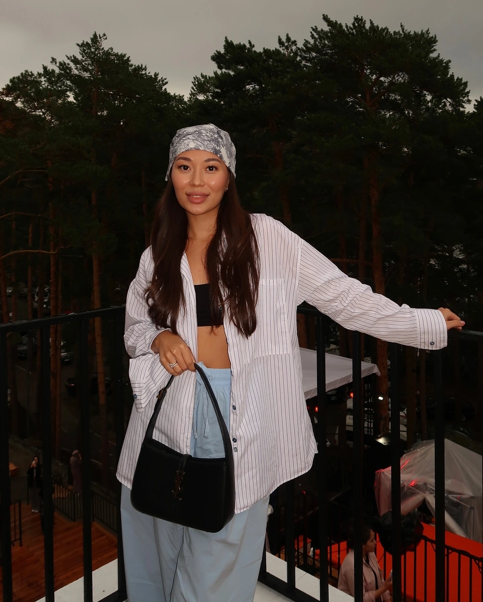 Kunsulu escort in Hong Kong