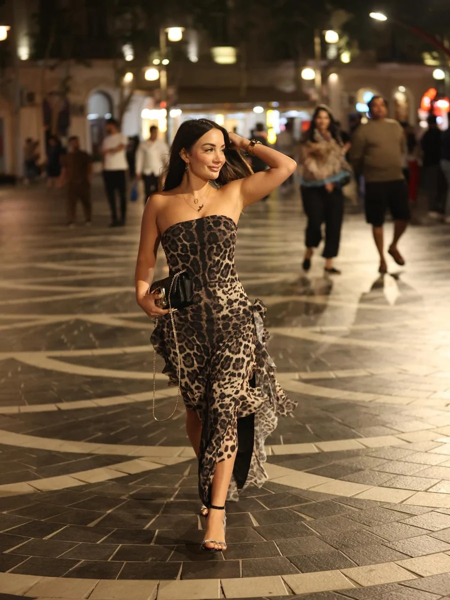 Lorraine escort in Hong Kong