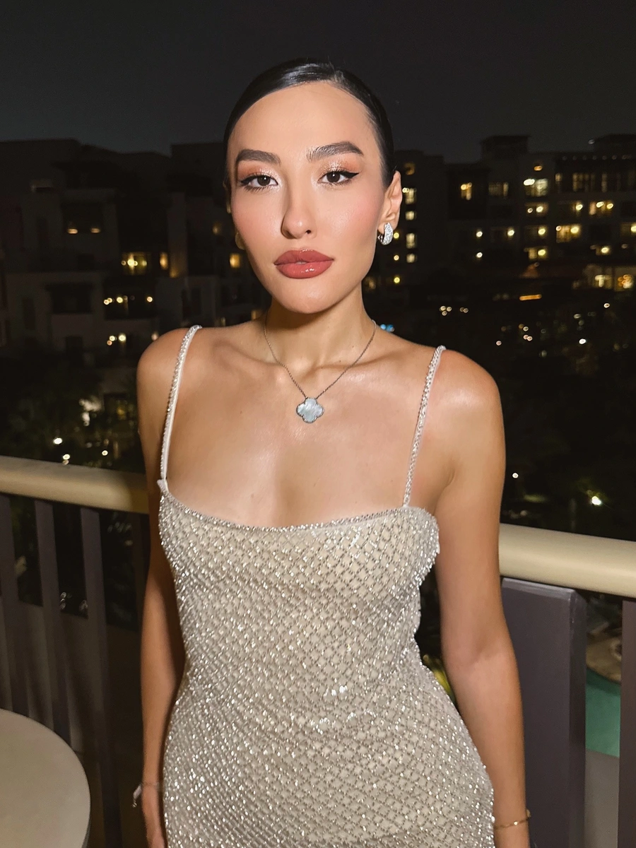 Nurgul escort in Hong Kong