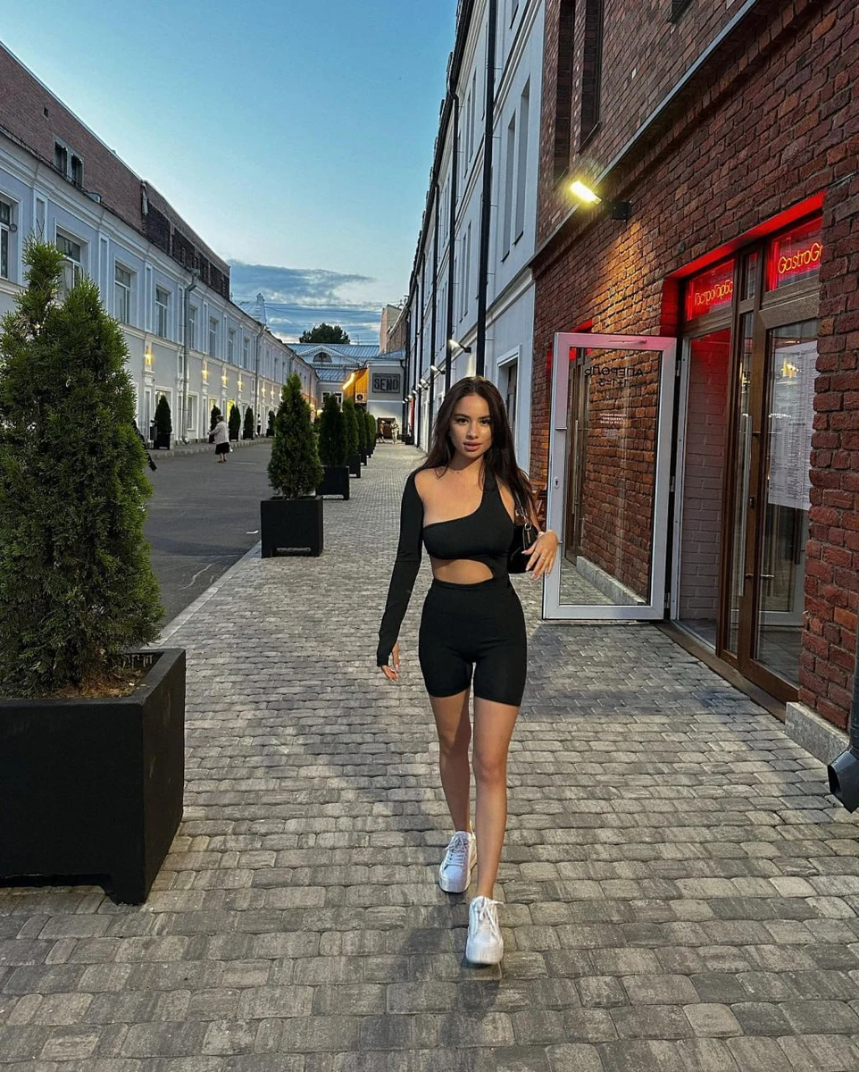 Sabina escort in Hong Kong