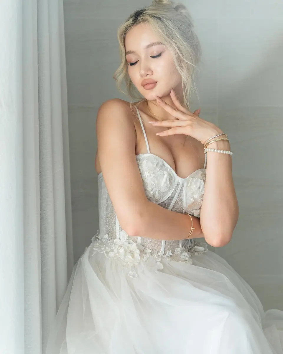 Samal escort in Hong Kong