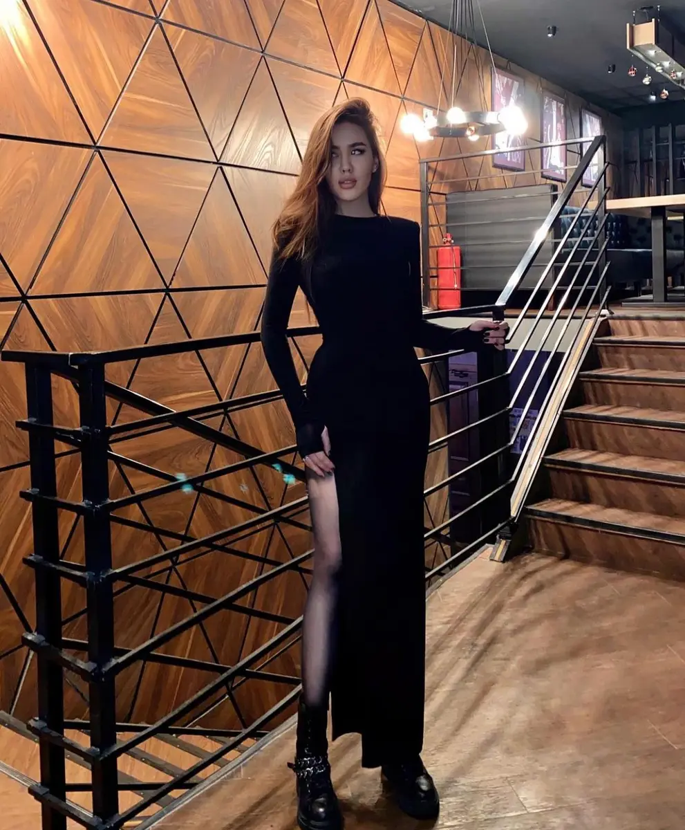 Zhanna escort in Hong Kong